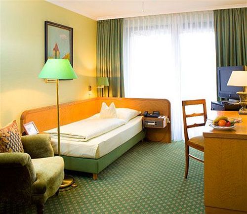 Hotel Admiral Мюнхен Стая снимка